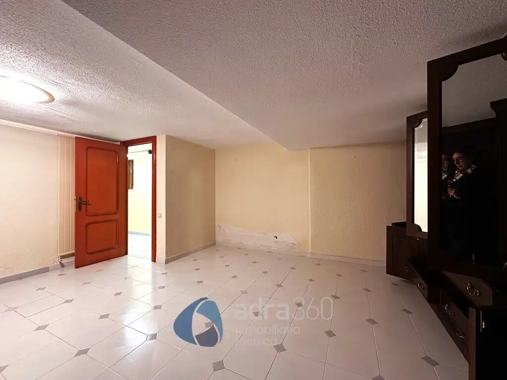 Houses for sale in Lardero  with Air Conditioner, Heating and Private garden