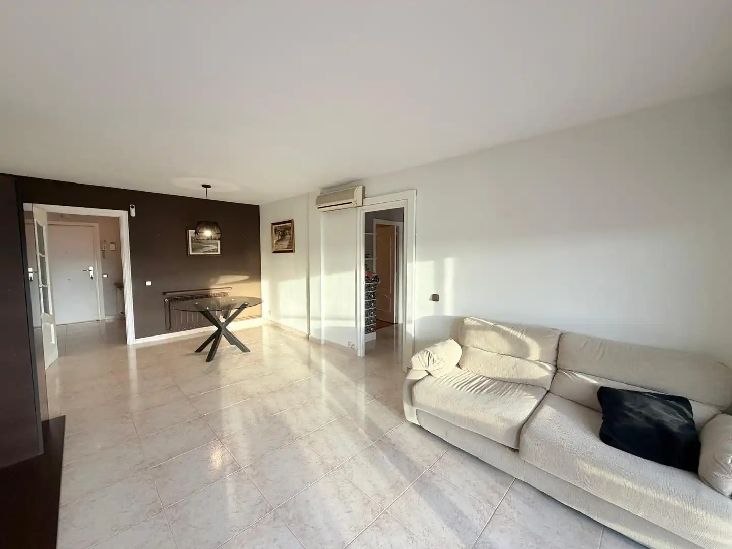 Wohnzimmer von Wohnung zur Miete in Sant Narcís
