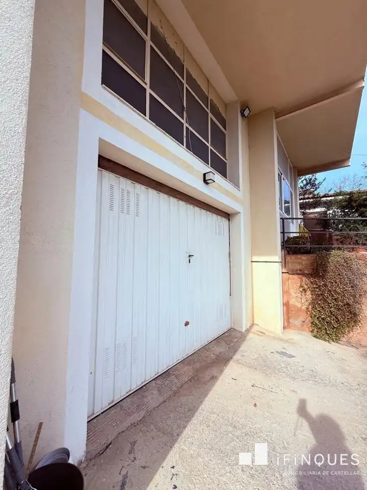 Parking of Houses for sale in Castellar del Vallès  with Air Conditioner, Private garden and Parquet flooring