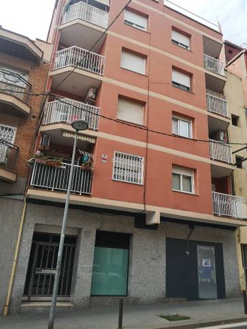 Local comercial en Alquiler en CL MARIA BENLLIURE en Sistrells