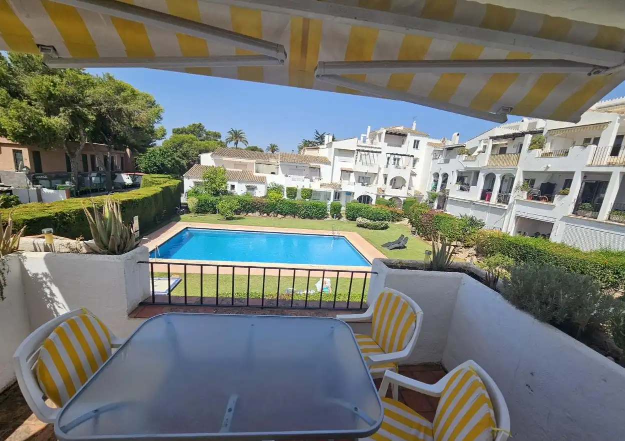 Jardí de Apartament en venda en Estepona amb Aire condicionat, Jardí privat i Terrassa