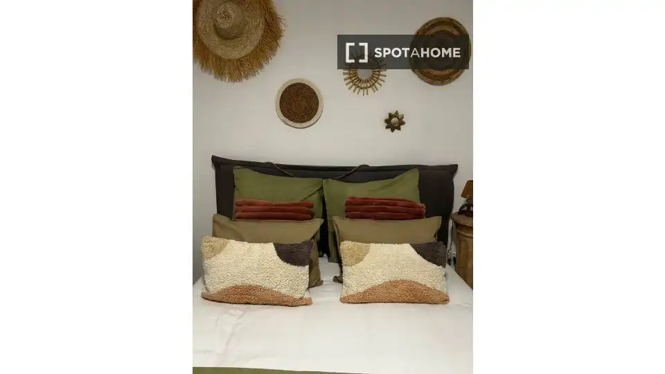 Schlafzimmer von Wohnung zur Miete in Cànoves I Samalús mit Klimaanlage, Heizung und Möbliert