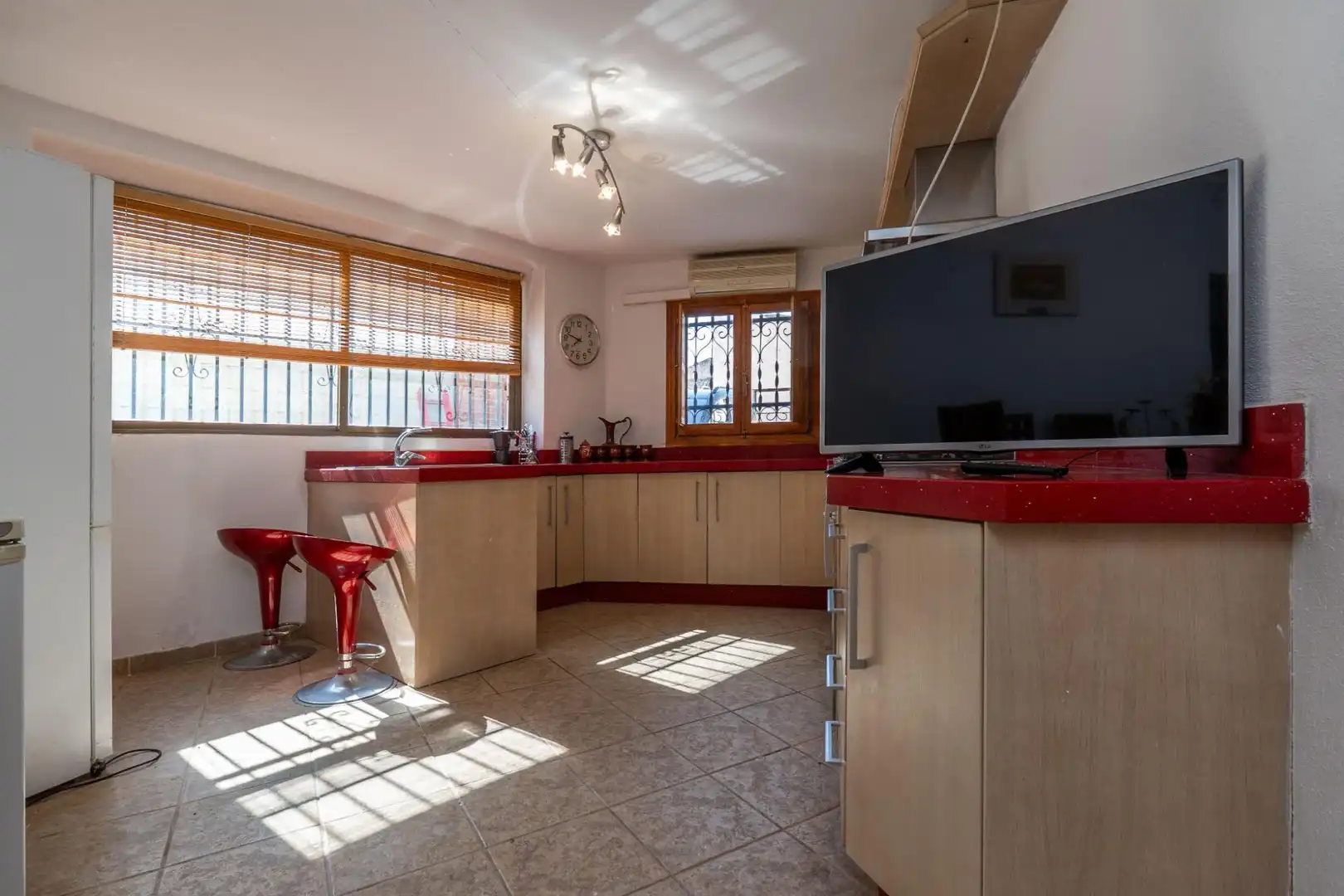 Kitchen of Houses for sale in Cacín  with Furnished and Balcony