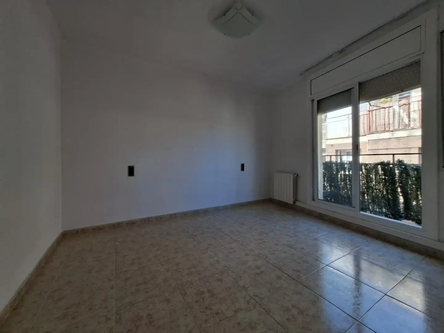 Schlafzimmer von Dachboden zum Verkauf in Badalona mit Klimaanlage, Heizung und Terrasse