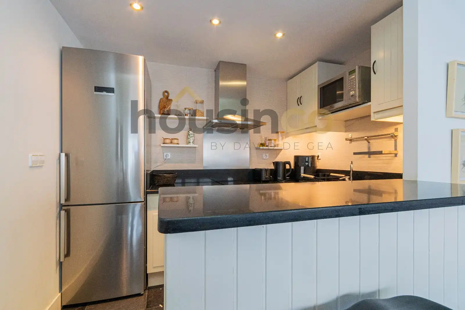 Kitchen of Flat for rent in Madrid  with Air Conditioner, Heating and Parquet flooring