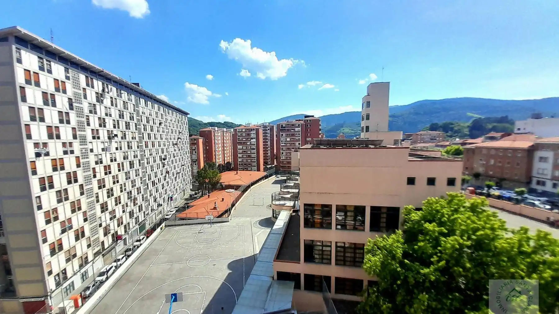 Vista exterior de Piso en venta en Bilbao  con Calefacción y Terraza