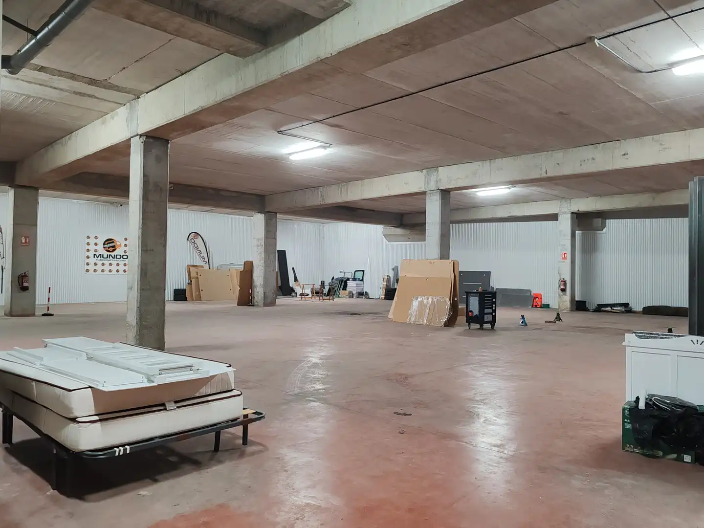 Fabrikhallen zur Miete in Camas