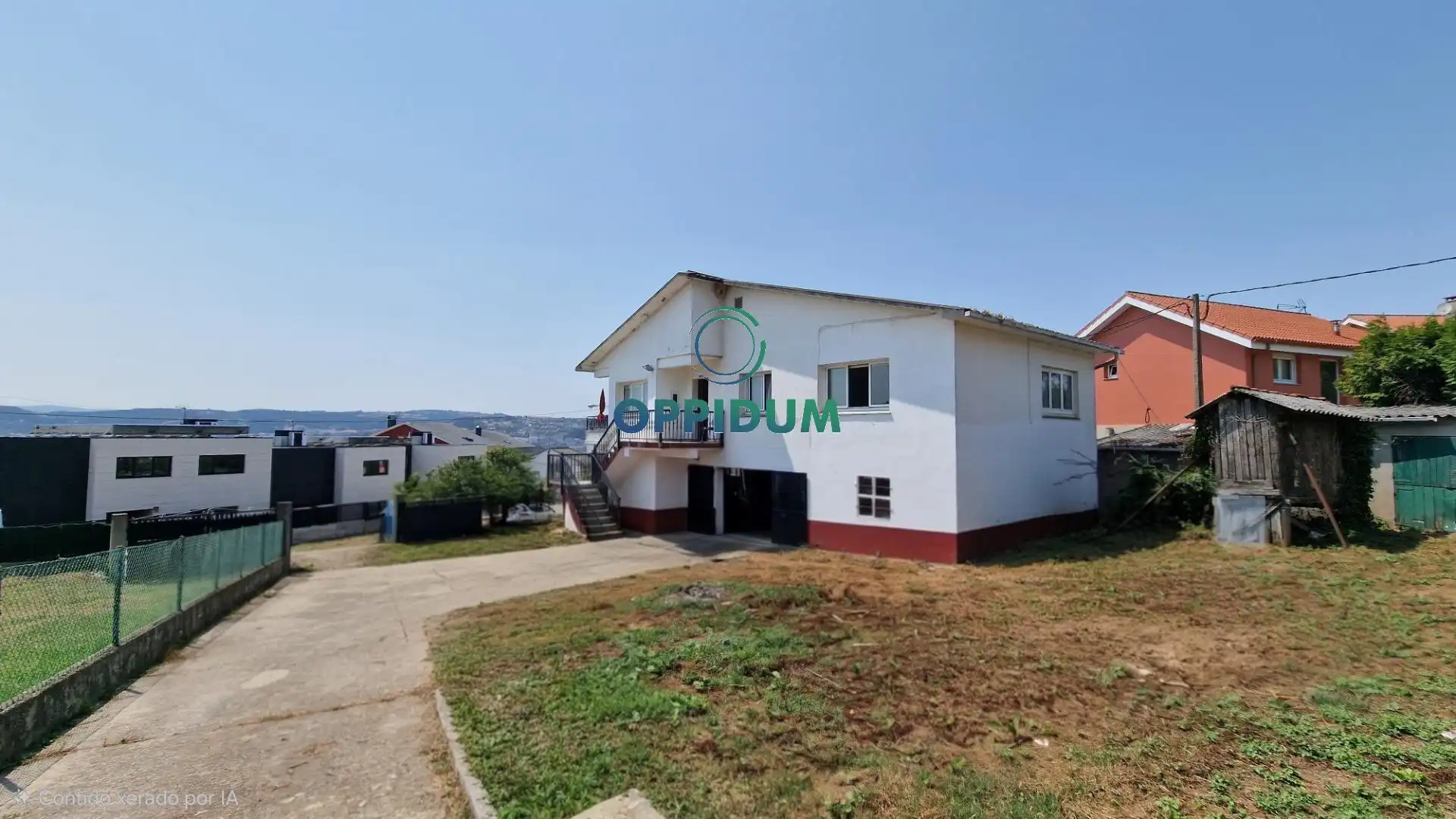 Villa avec jardin à vendre à Avenida ROSALIA CASTRO