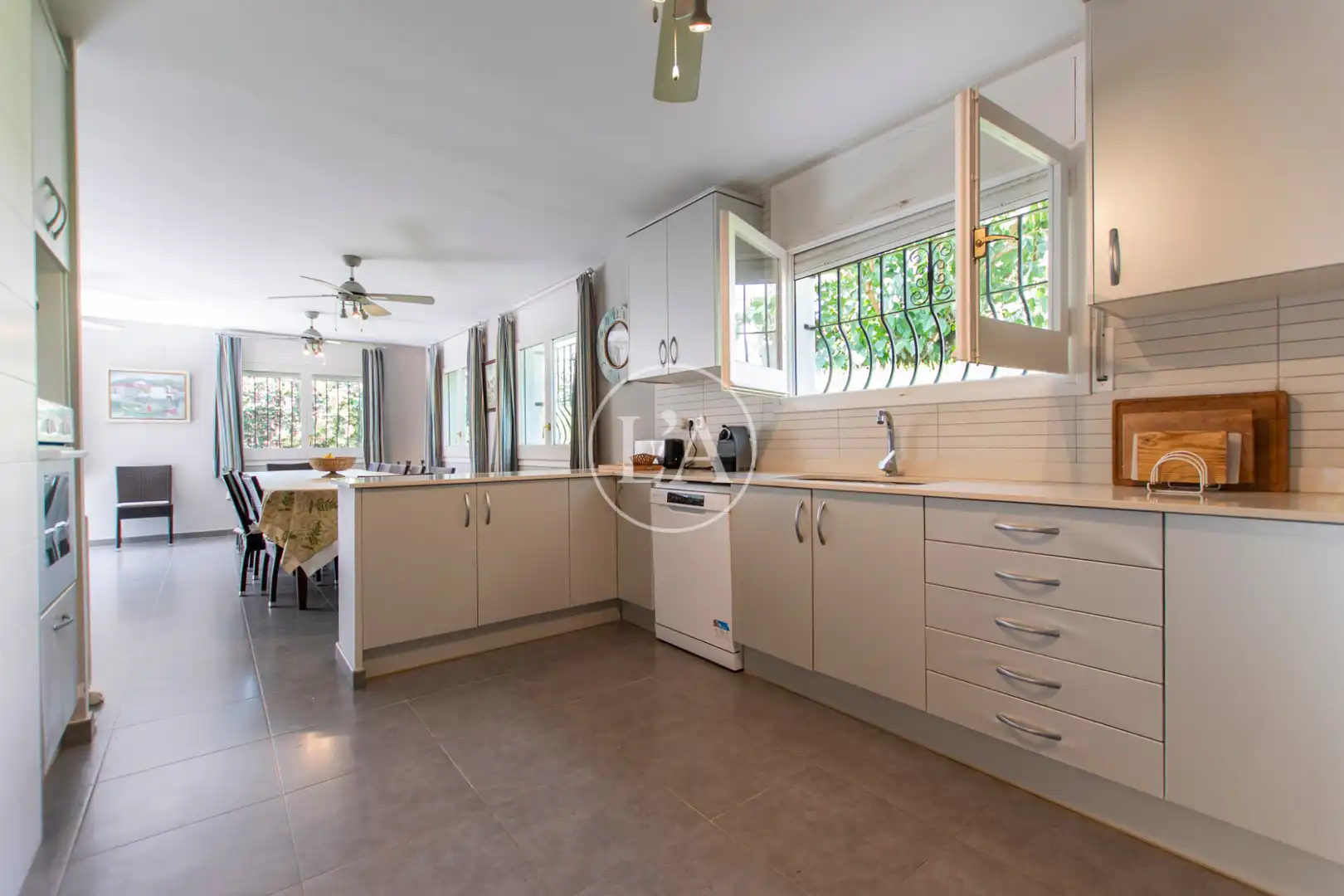 Detached house with pool for sale in Carrer Cèsar Martinell, imagen 15