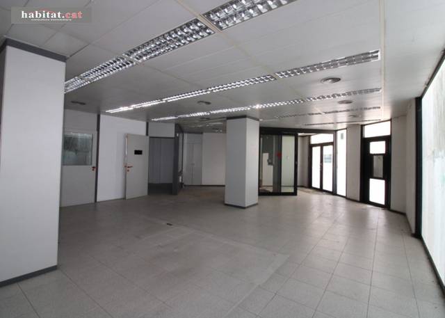 Local comercial en Venta en Ametllers - Poble-Sec