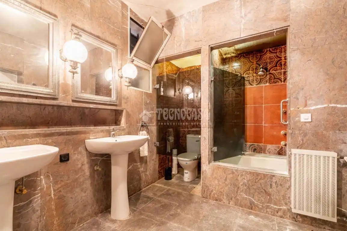 Baño de Casa o chalet en venta en Las Rozas de Madrid con Jardín privado y Piscina