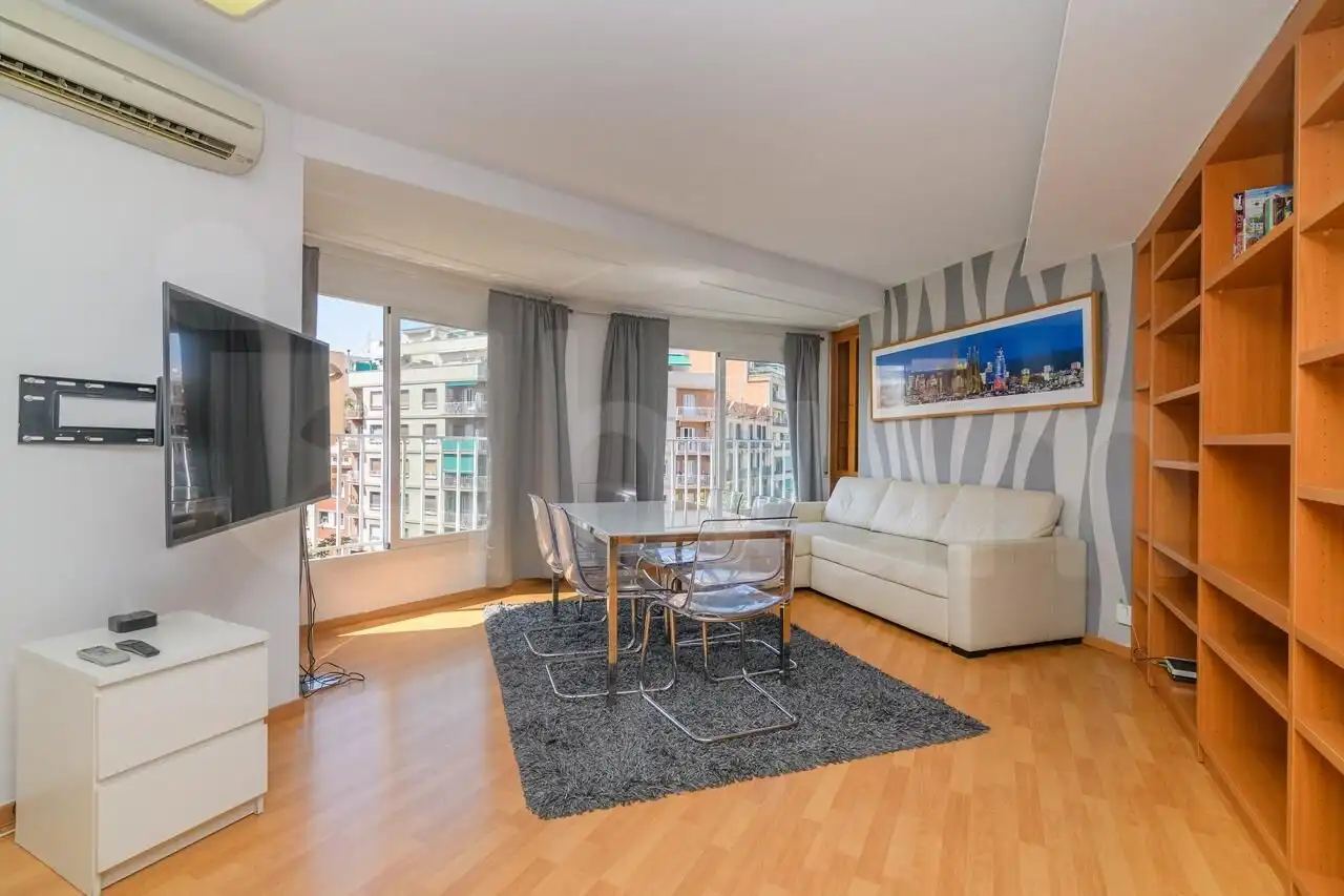 Piso con ascensor en venta en Eixample