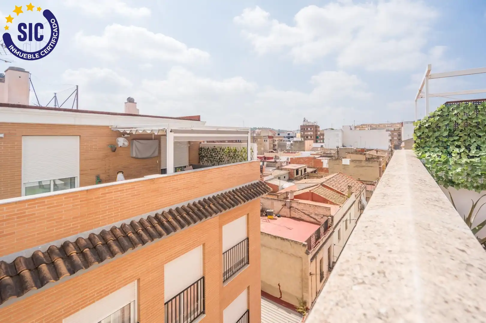 Vista exterior de Àtic en venda en Riba-roja de Túria amb Aire condicionat, Calefacció i Terrassa