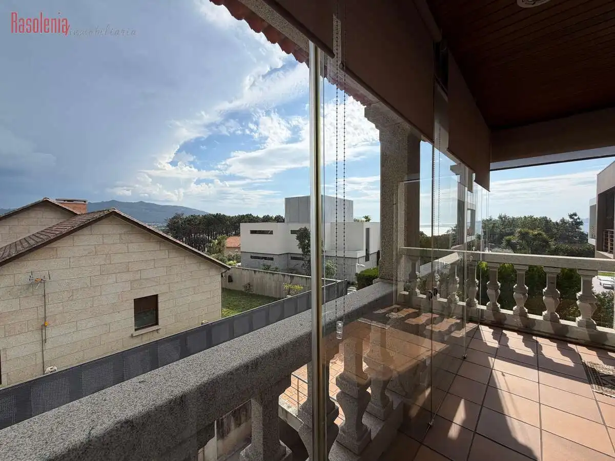 Terrace of Houses for sale in Vigo   with Heating, Private garden and Terrace