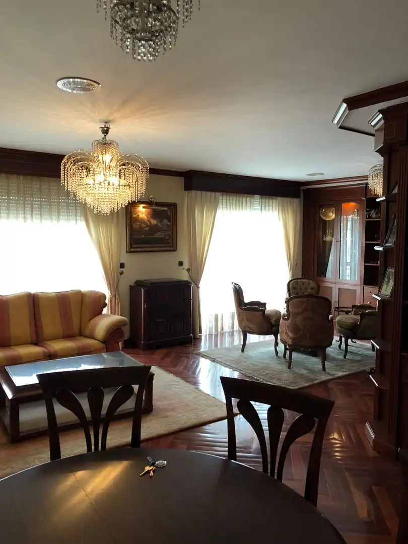 Sala de estar de Piso en venta en Lugo con Terraza, Trastero y Amueblado