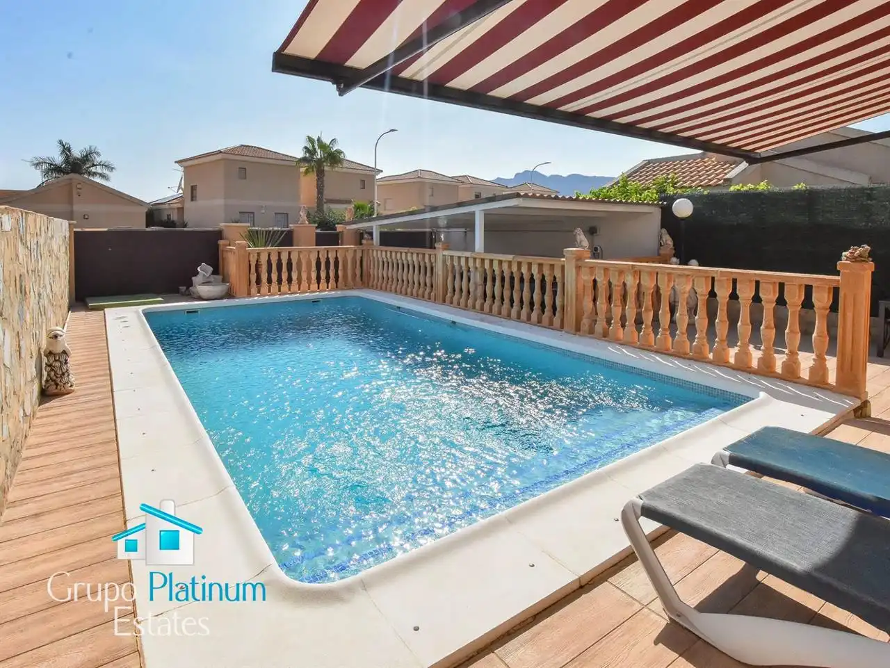 Chalet con piscina en venta en San Juan de los Terreros, imagen 2