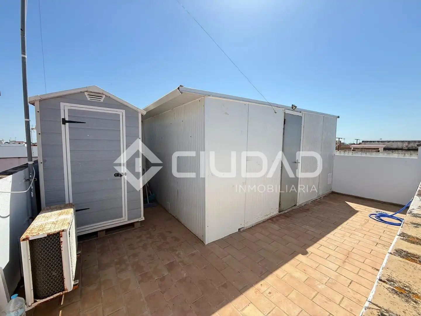 Garden of Houses for sale in Chipiona