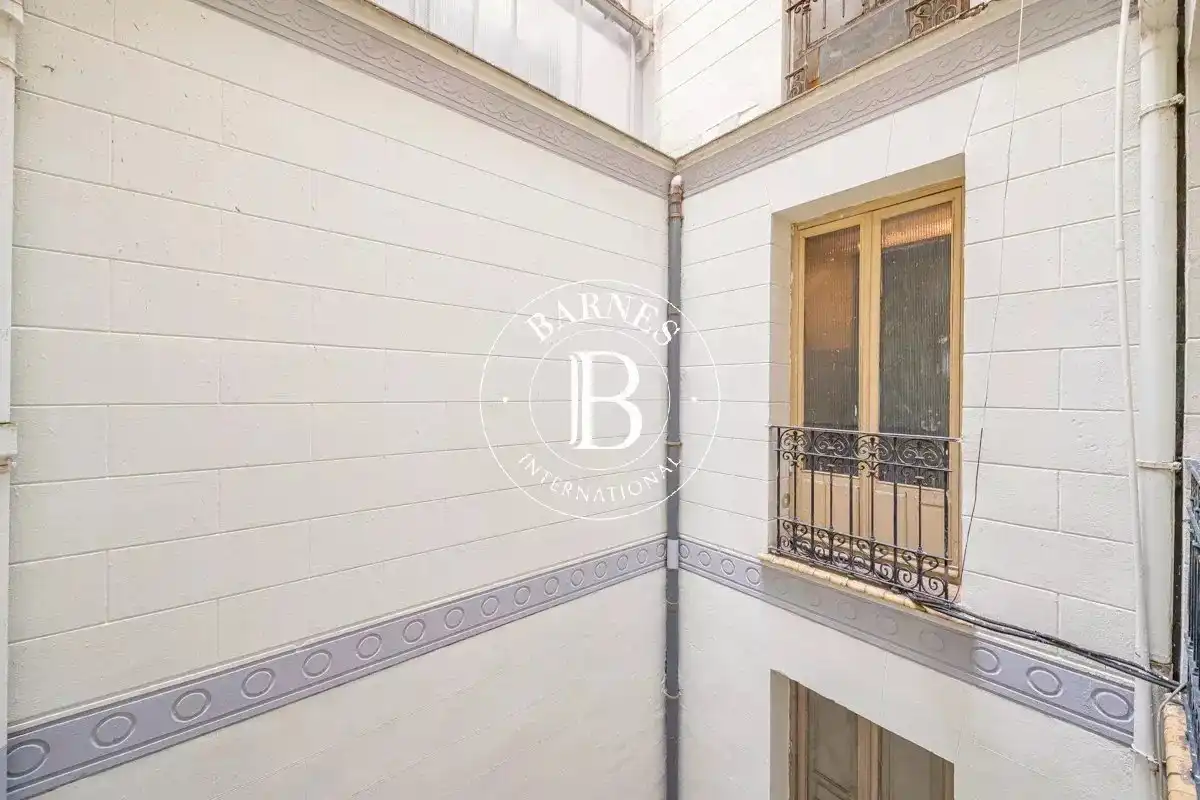 Habitación de Local en venta en Madrid con Aire acondicionado