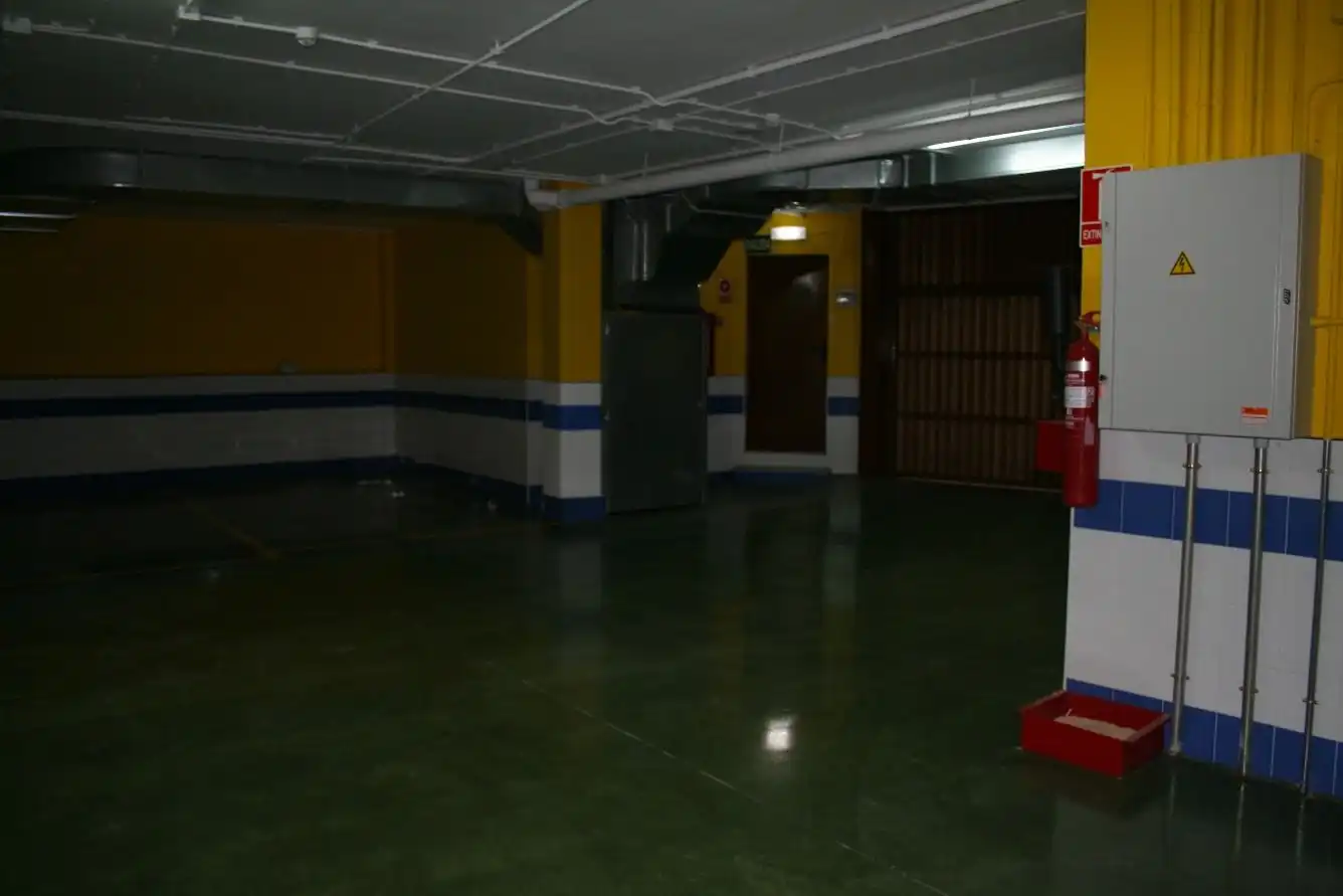 Garage zur Miete in Oviedo 