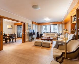 Living room of Apartment for sale in  Valencia Capital  with Air Conditioner, Parquet flooring and Terrace