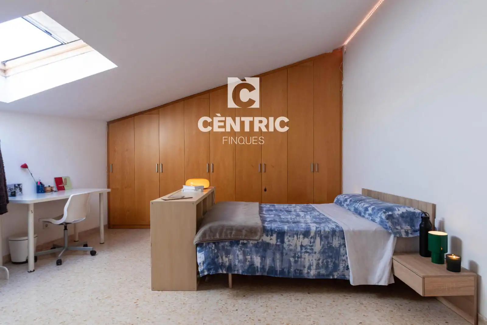 Bedroom of Attic for sale in Centre