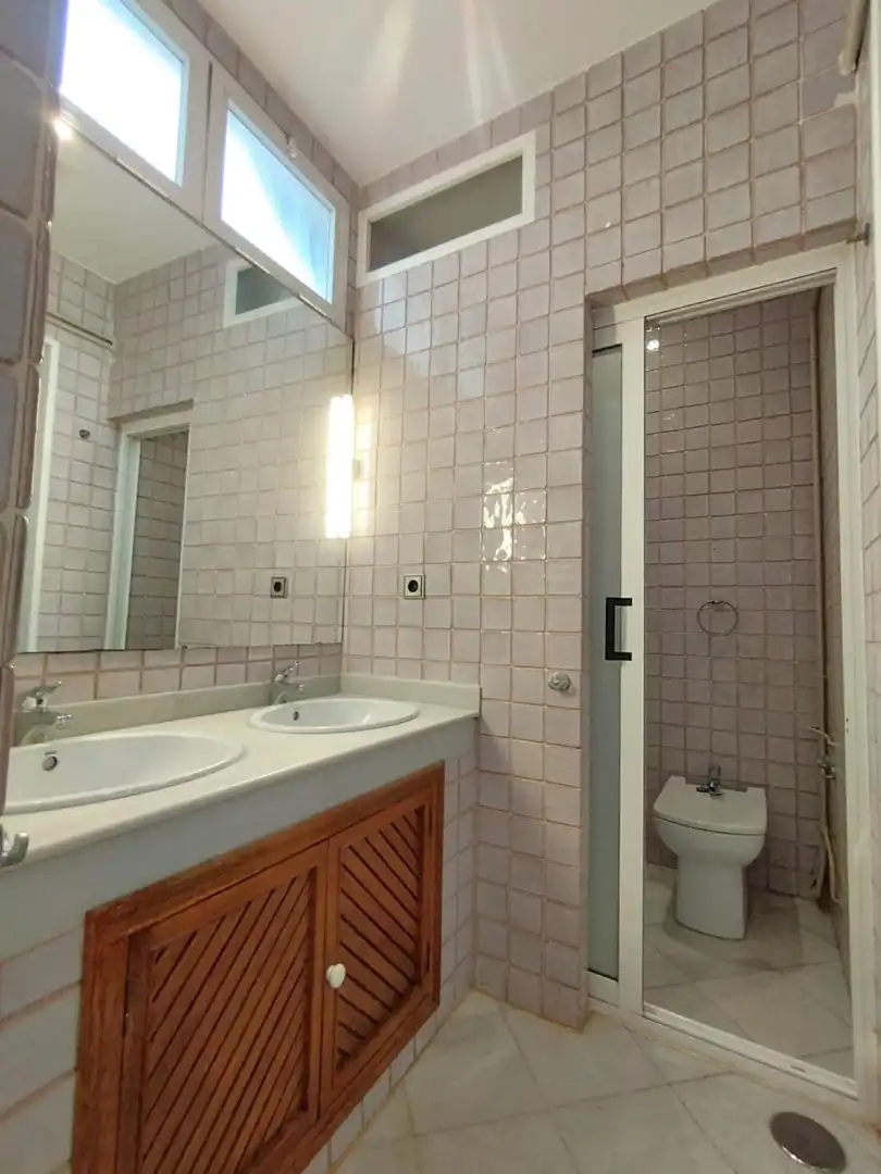 Bathroom of Flat for rent in Murcia  with Air Conditioner, Heating and Balcony