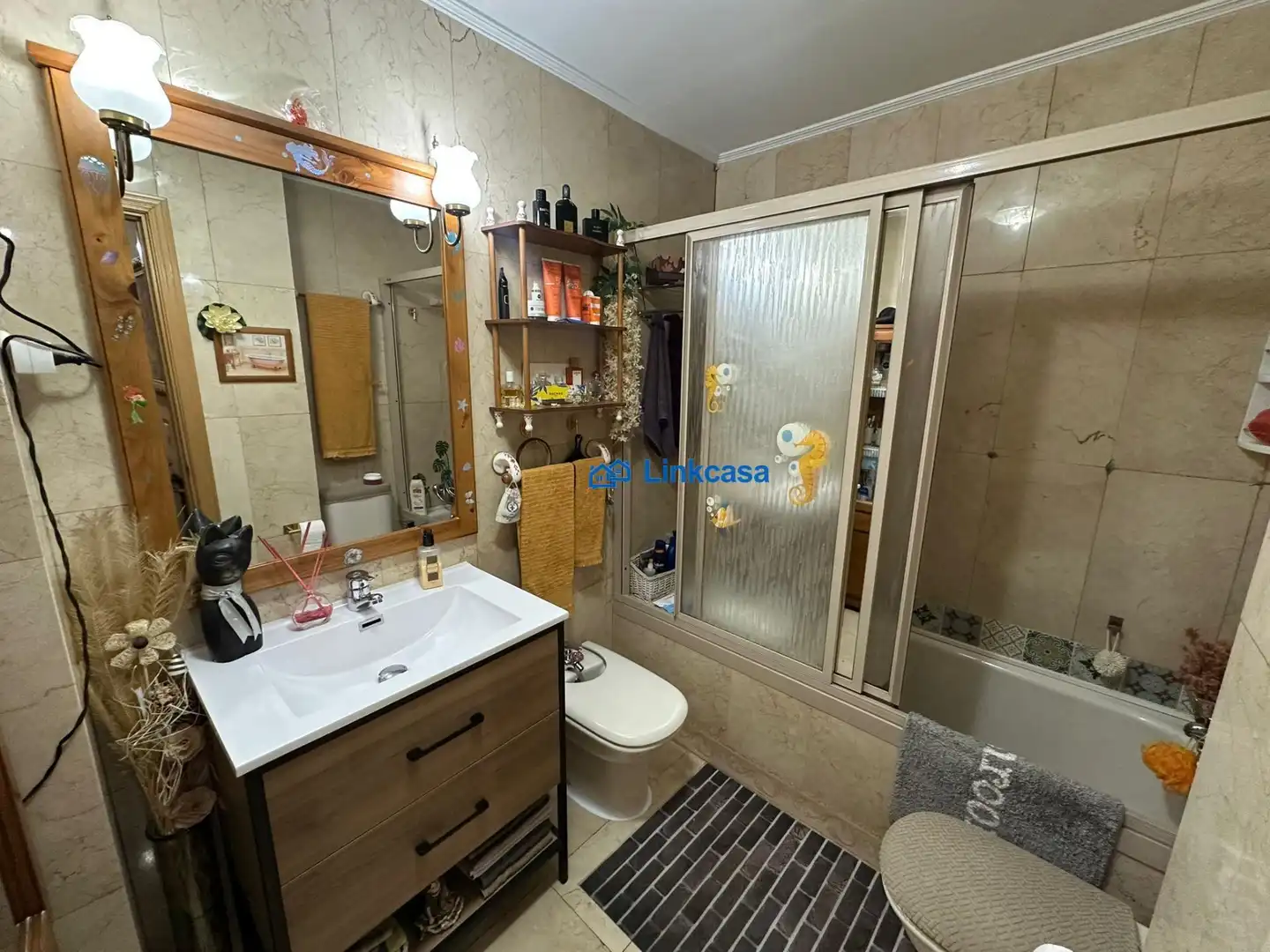 Baño de Piso en venta en Madrid con Aire acondicionado, Calefacción y Parquet
