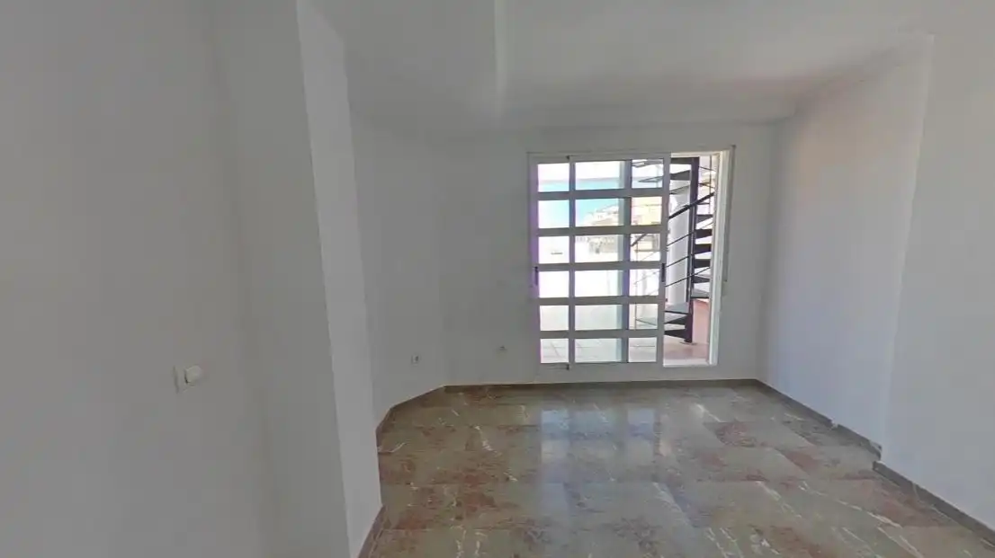 Ático en venta en Sagunto / Sagunt con Terraza