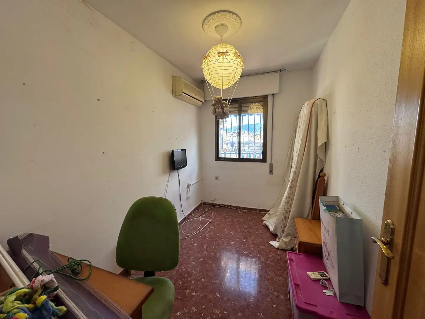 Habitación de Piso en venta en Jaén con Calefacción, Terraza y Amueblado