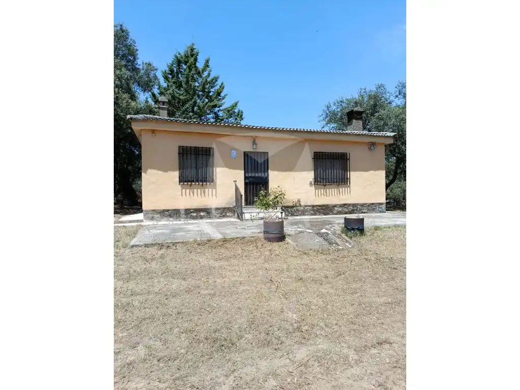 Außenansicht von Residential zum Verkauf in Cáceres