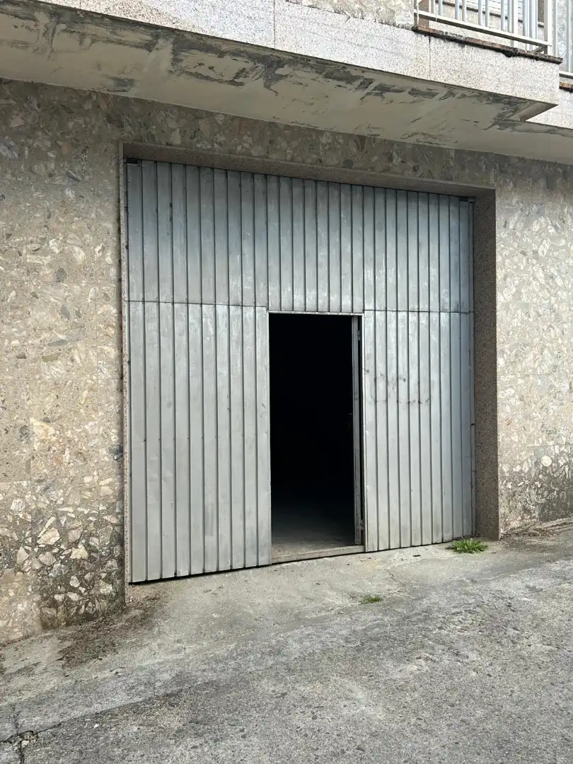 Vista exterior de Edifici en venda en Baños de Molgas, Ourense