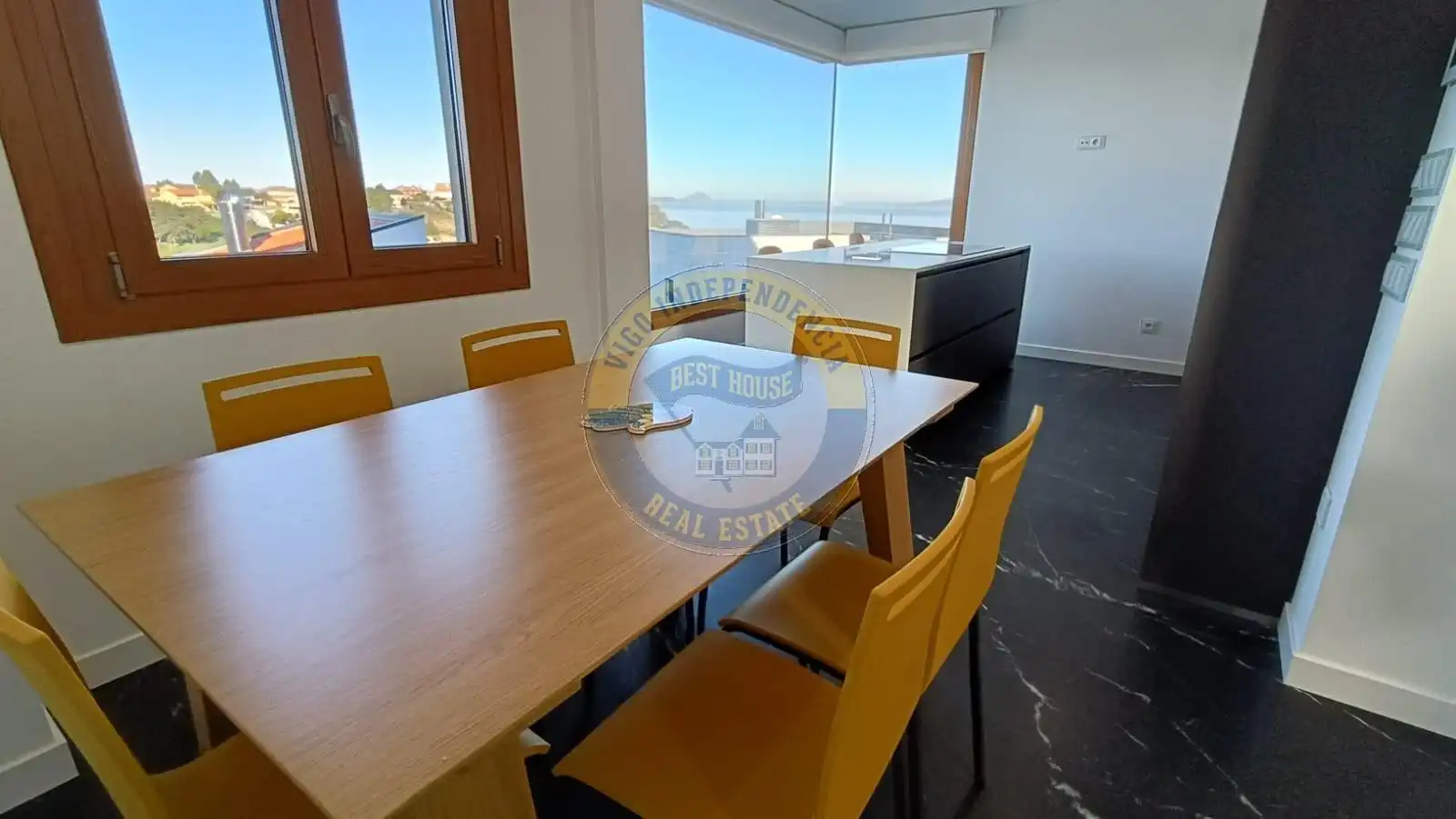 Casa o chalet en venta en Vigo  con Jardín privado, Terraza y Trastero