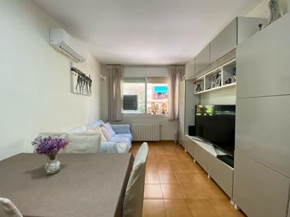 Living room of Flat for sale in  Barcelona Capital  with Heating