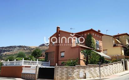 Vista exterior de Casa o xalet en venda en Los Villares amb Aire condicionat, Terrassa i Piscina