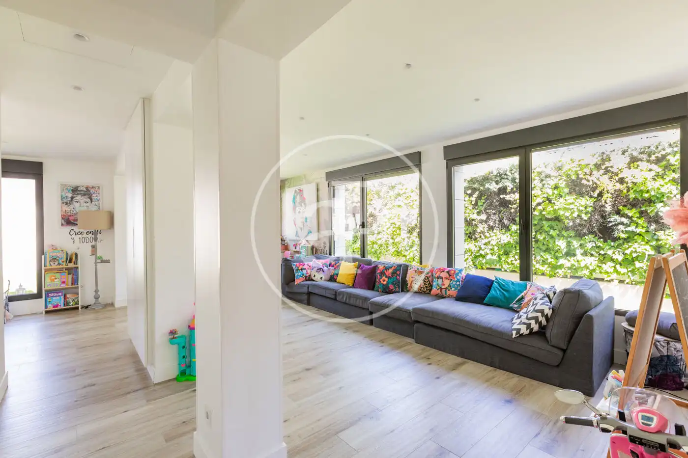 Wohnzimmer von Haus oder Chalet zum Verkauf in Pozuelo de Alarcón mit Klimaanlage, Heizung und Privatgarten