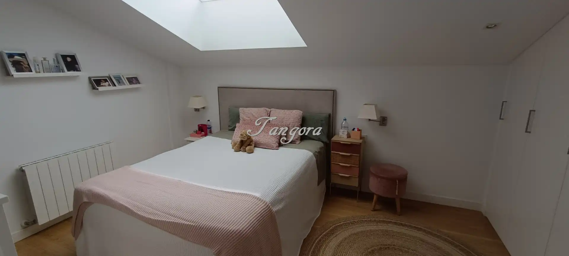 Dormitori de Casa adosada en venda en Sopela amb Calefacció, Jardí privat i Parquet
