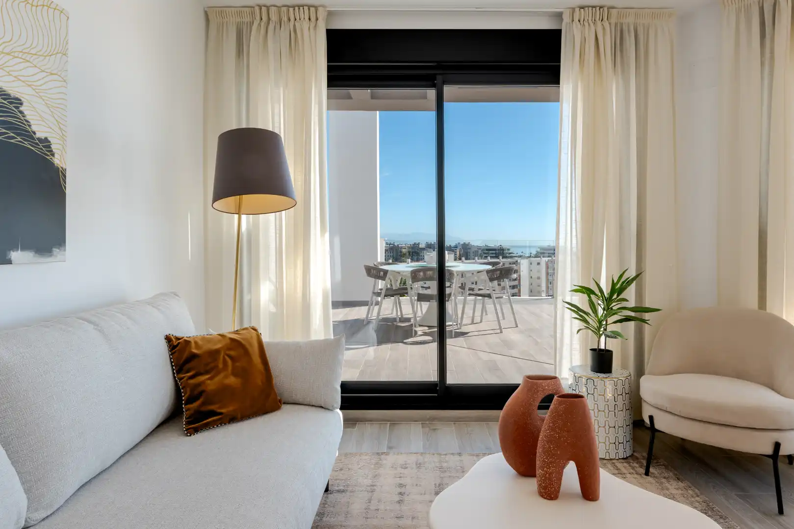 Schlafzimmer von Dachboden zum Verkauf in Torremolinos mit Klimaanlage, Heizung und Terrasse
