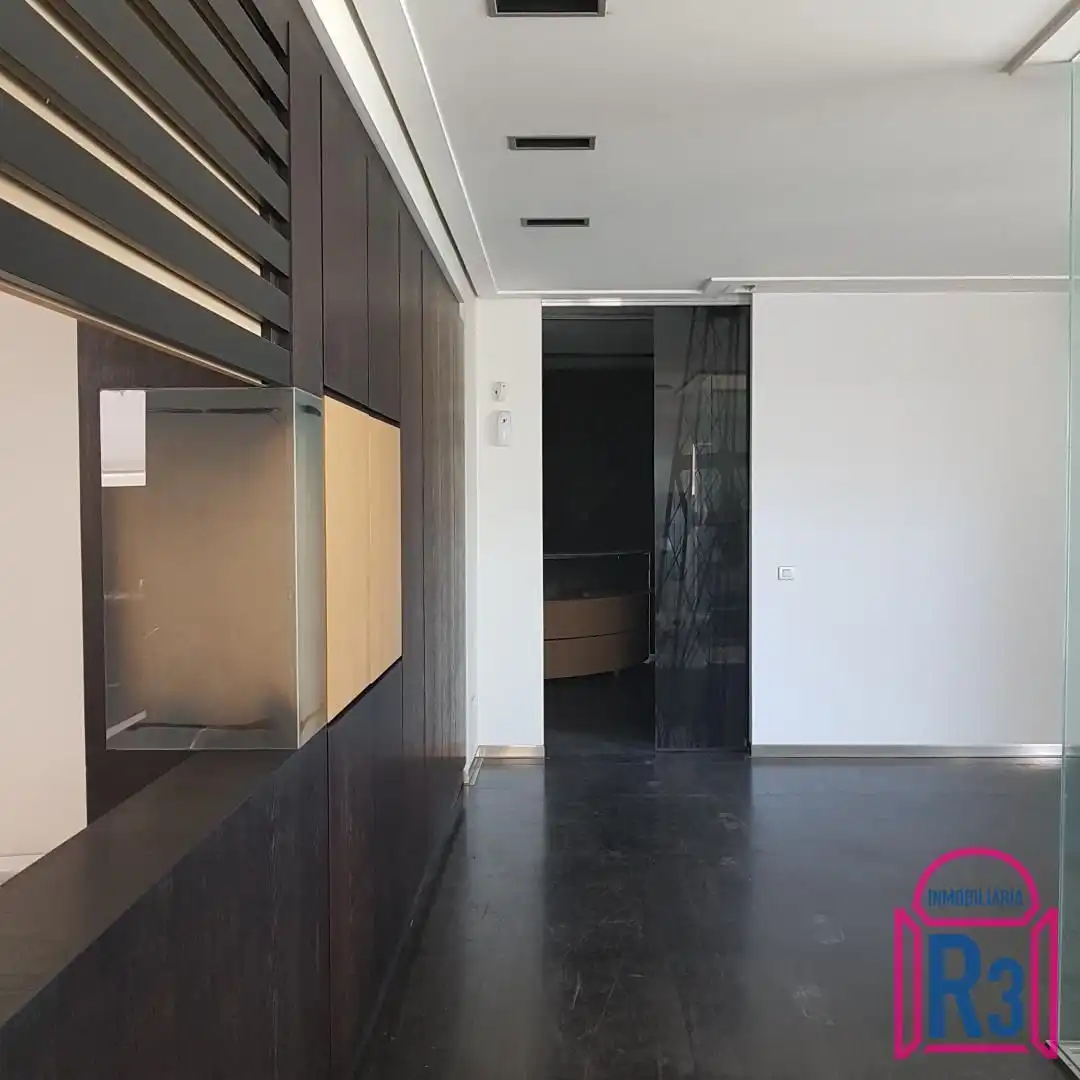 Local comercial en venda a Trobajo del Camino, imagen 4