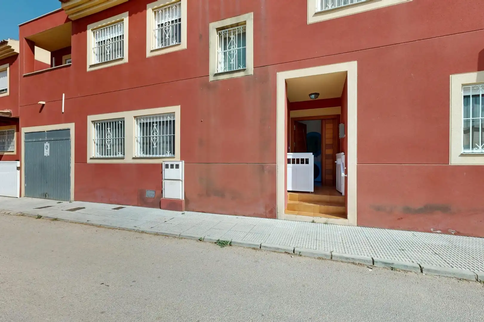 Exterior view of Houses for sale in Cartagena  with Air Conditioner, Heating and Storage room