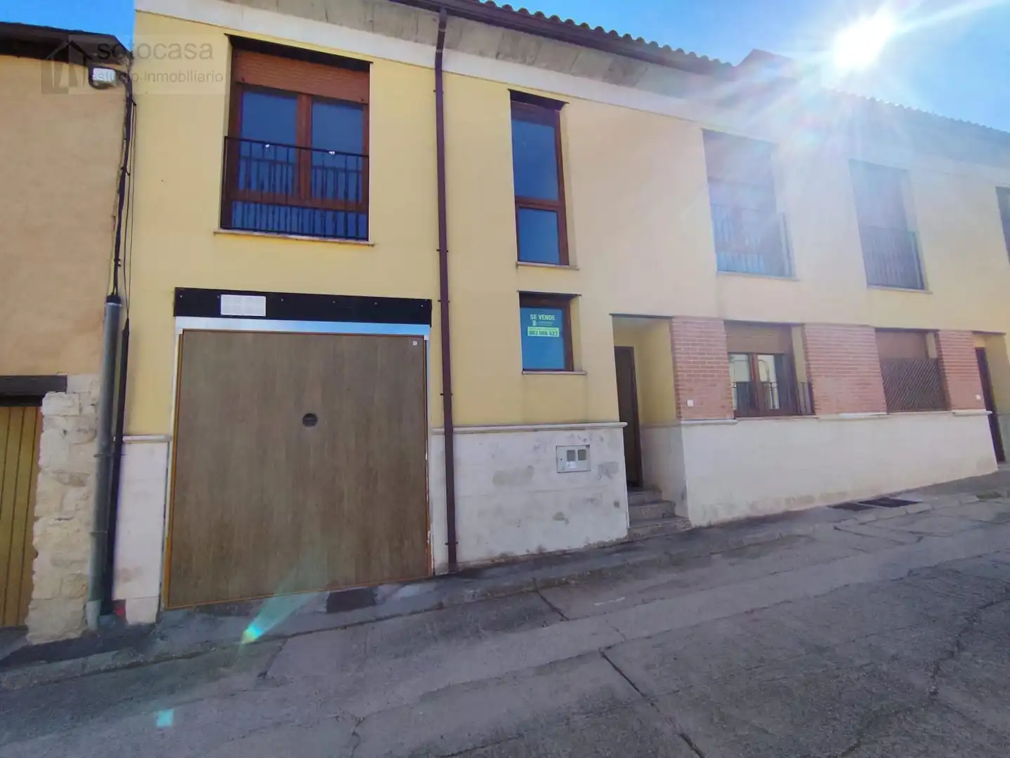 Vista exterior de Casa adosada en venda en Corcos amb Calefacció