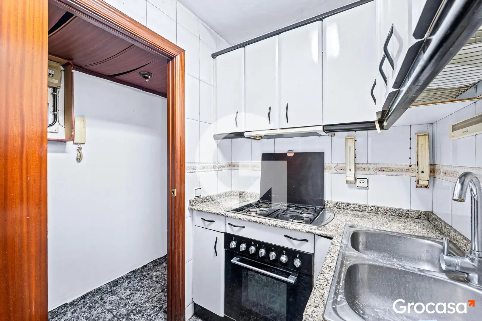 Cuina de Pis en venda en L'Hospitalet de Llobregat amb Calefacció i Forn
