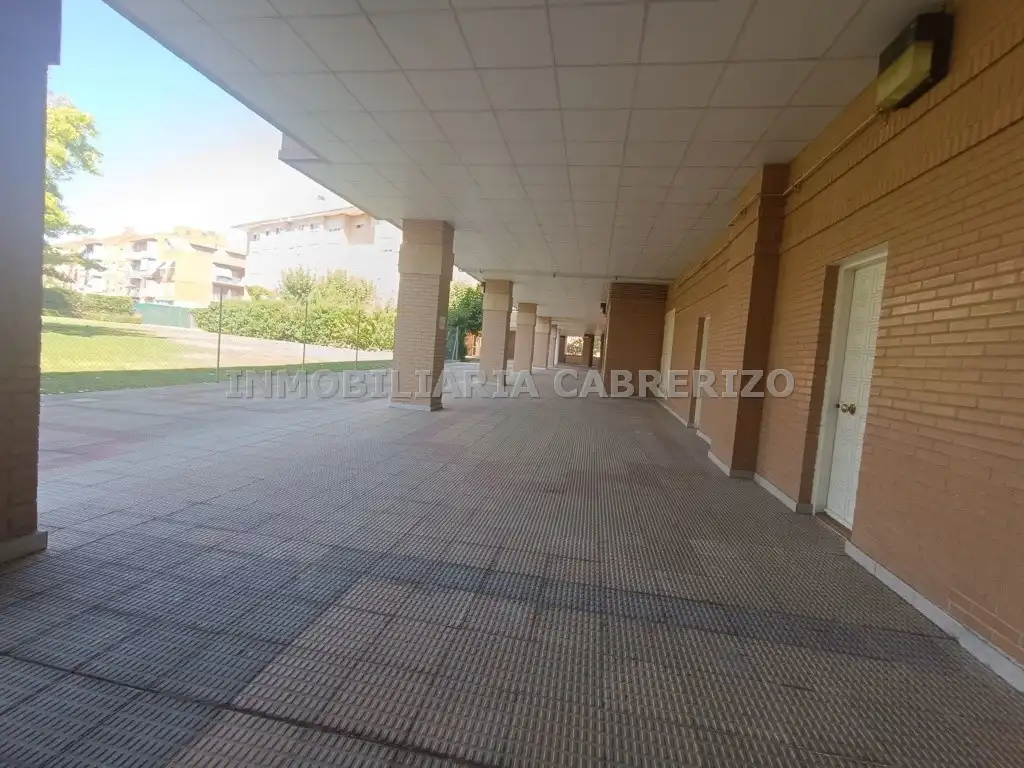Vista exterior de Piso en venta en  Logroño con Calefacción, Parquet y Terraza