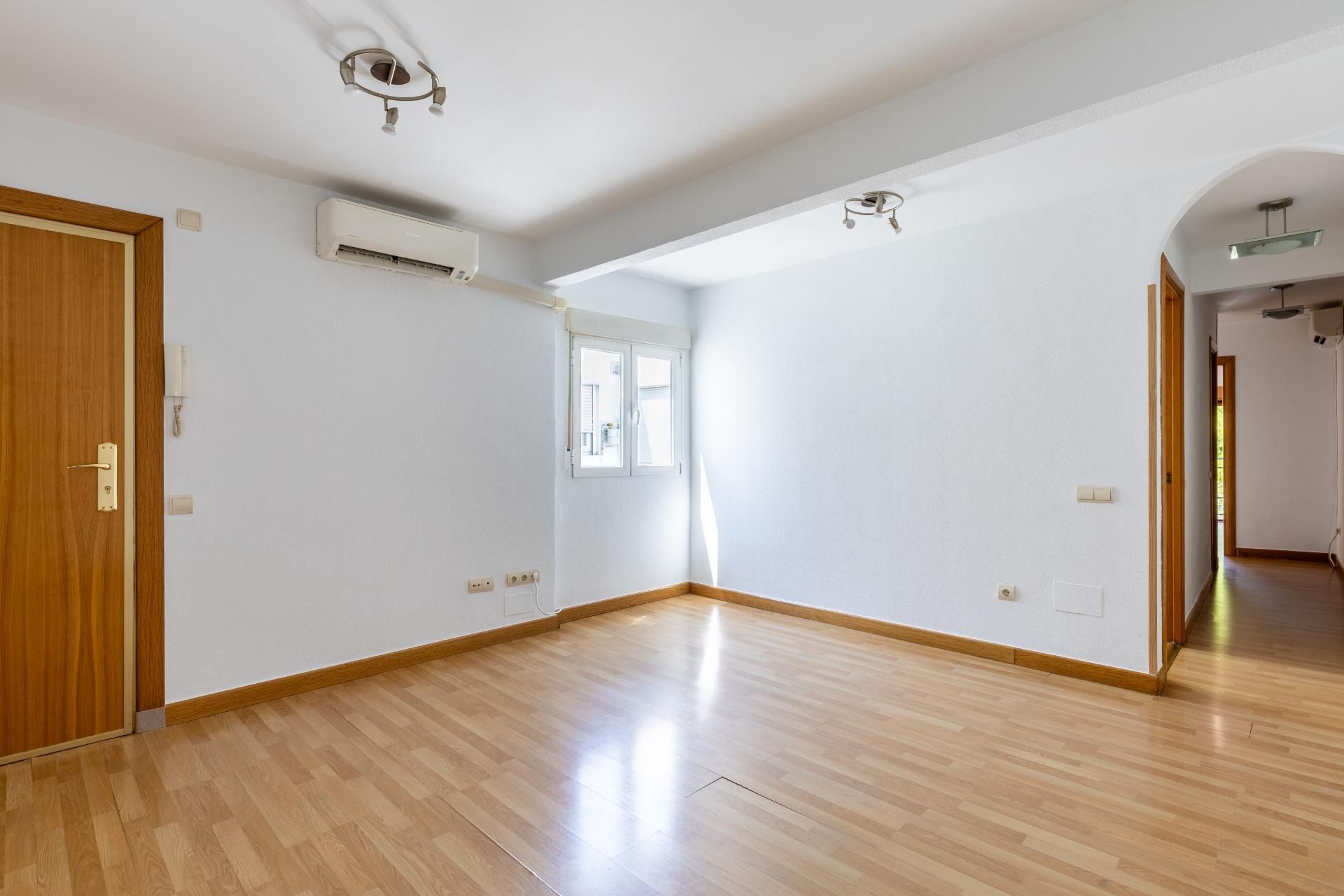 Bedroom of Flat for sale in Pozuelo de Alarcón  with Air Conditioner, Heating and Terrace