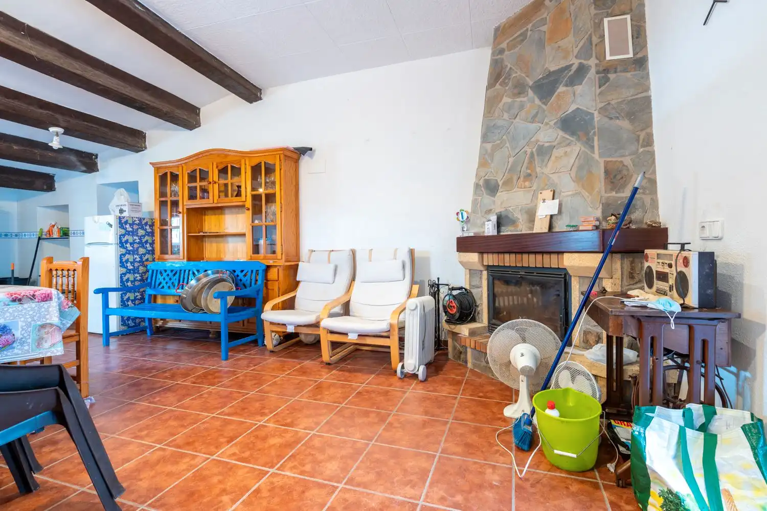 Sala d'estar de Casa o xalet en venda en Tortosa amb Traster, Piscina i Moblat
