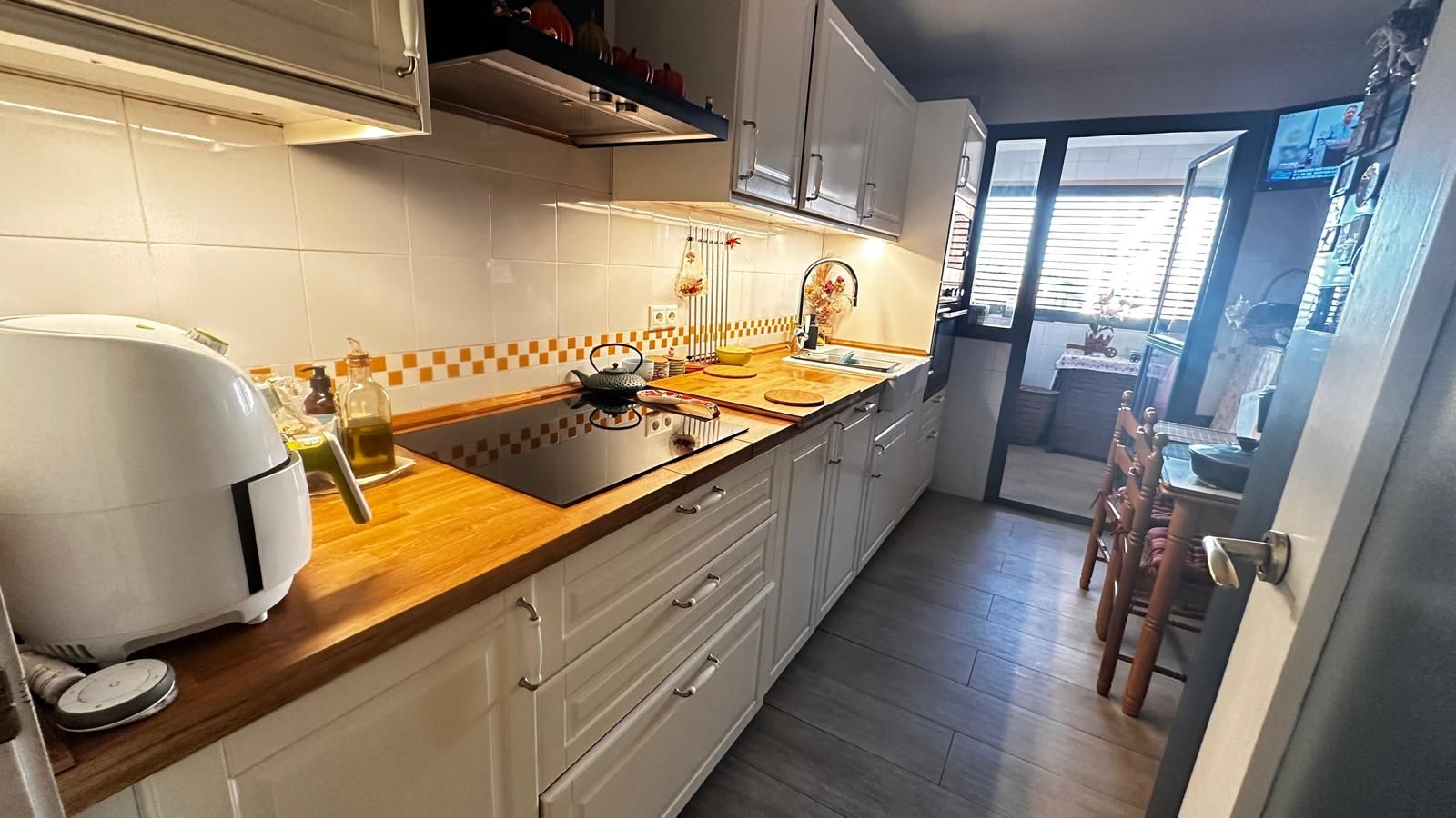 Cocina de Piso en venta en Mairena del Aljarafe con Aire acondicionado, Calefacción y Terraza
