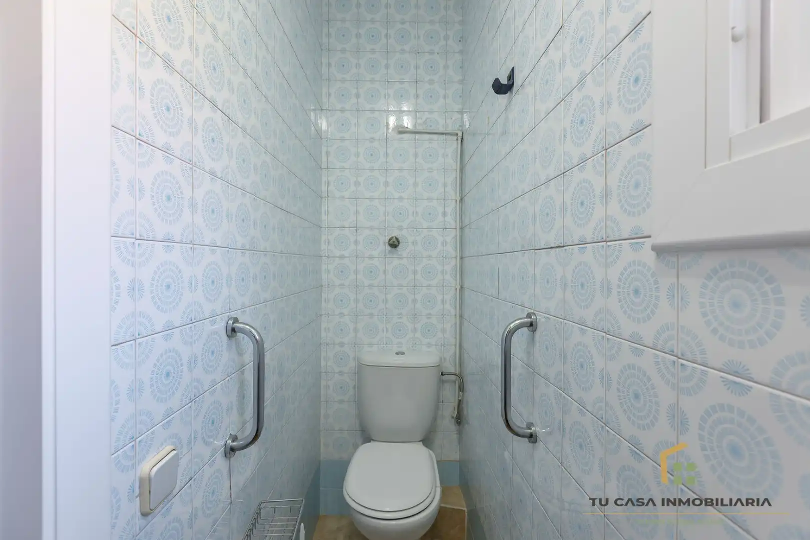 Badezimmer von Wohnung zum Verkauf in Badalona mit Klimaanlage