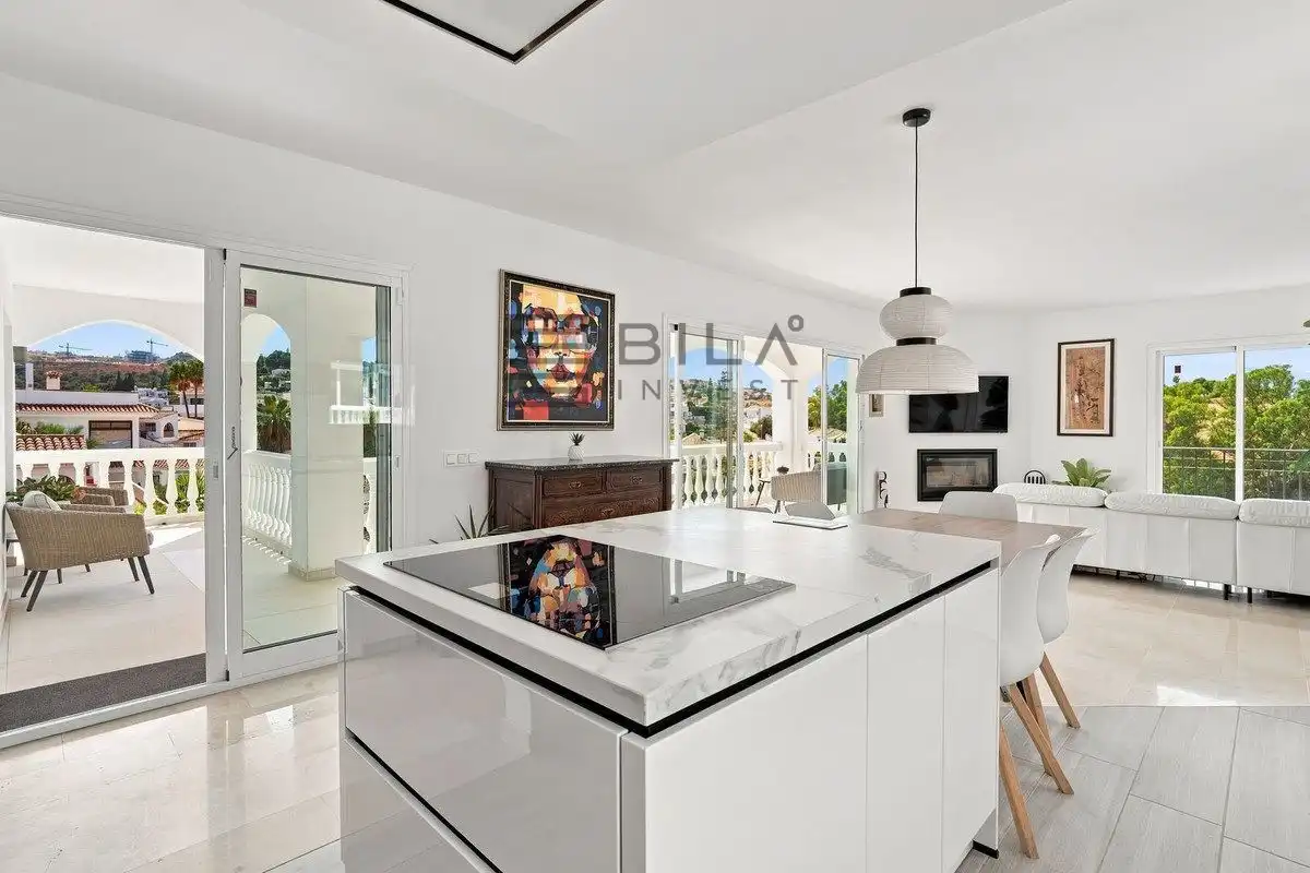 Villa avec piscine à vendre à Cerros del Aguila, imagen 11