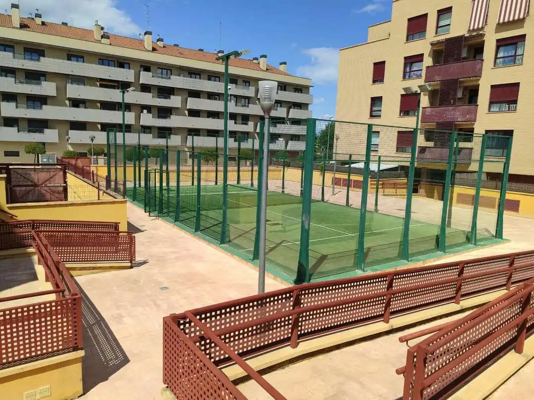 Aparcament de Pis en venda en Portillejo - Valdegastea