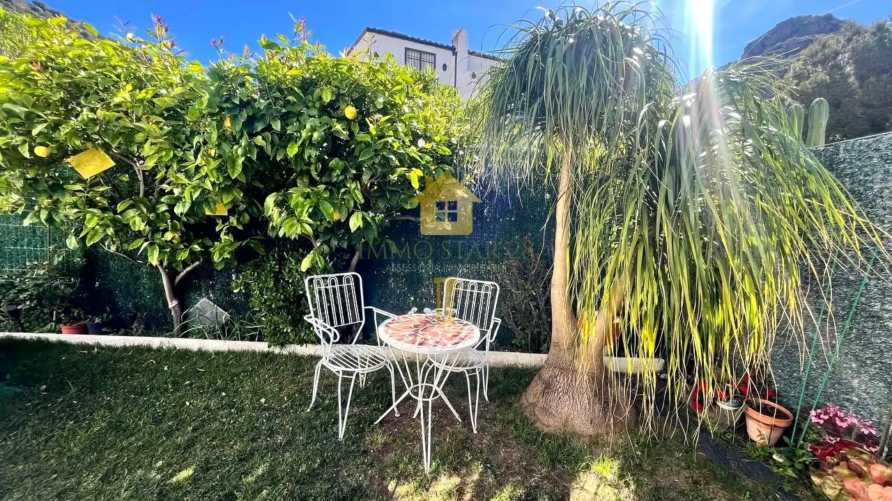Terrassa de Casa adosada en venda en Roses amb Aire condicionat, Jardí privat i Terrassa