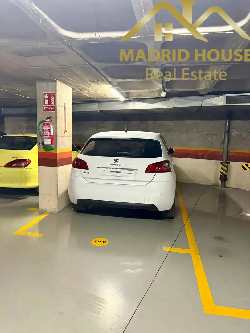 Garage for rent in ciudad de barcelona, Pacífico